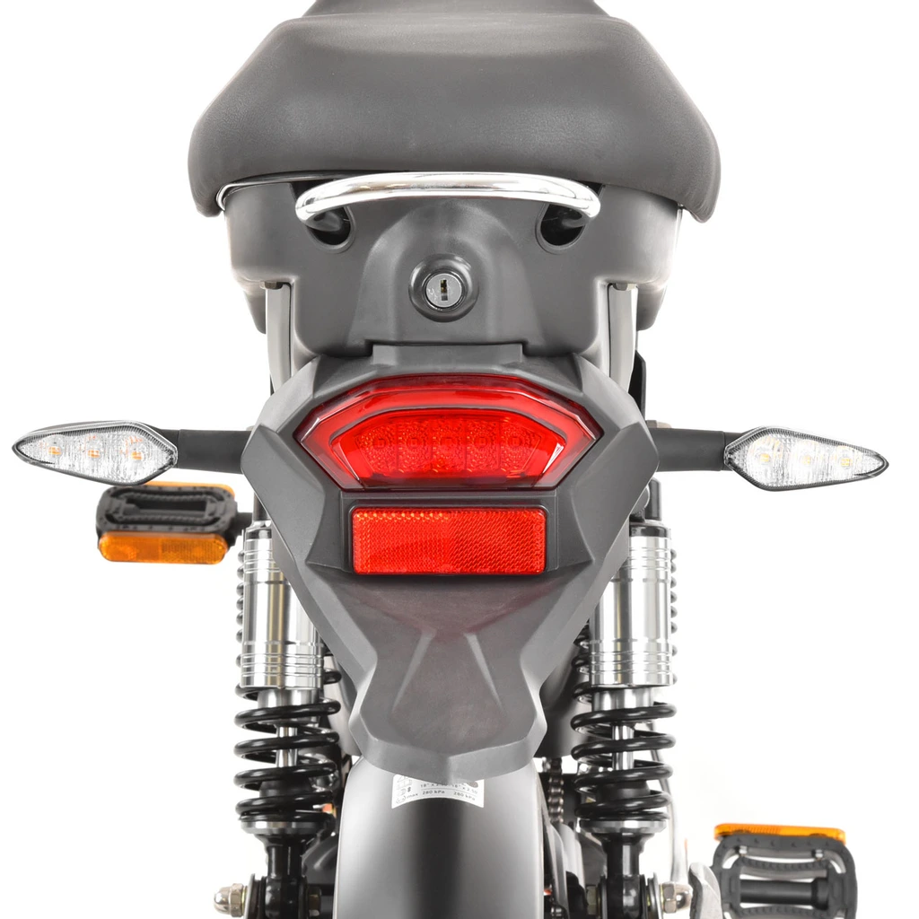 HECHT BETIS SILVER - E-sktr 6
