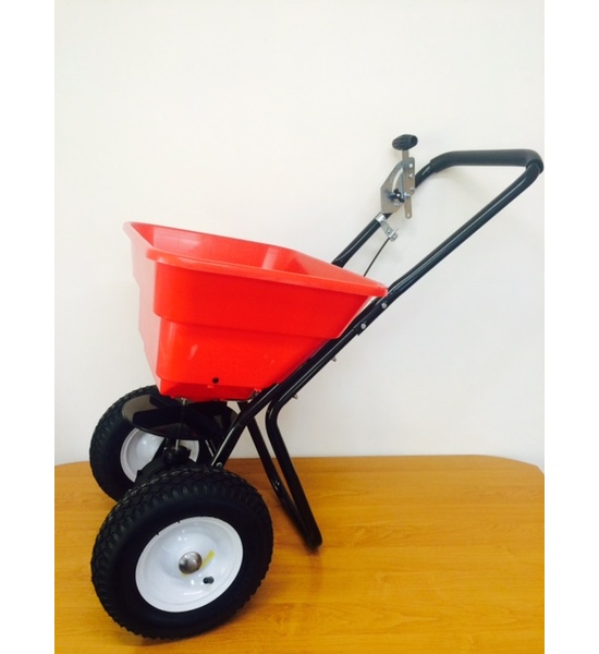 Rozmetadlo hnojiv 34 kg