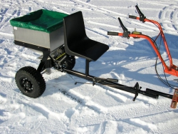 RVK 200 - Rozmetadlo pro kultivtory a mulovae